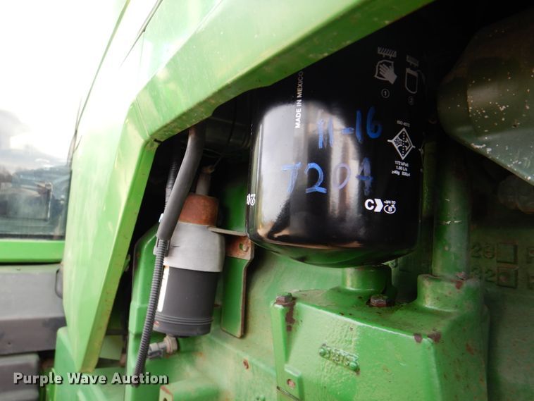 image for item DN2514 1997 John Deere 8100  MFWD tractor