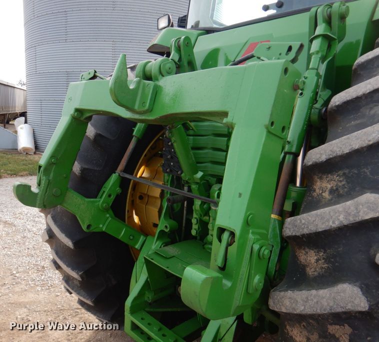 image for item DN2514 1997 John Deere 8100  MFWD tractor