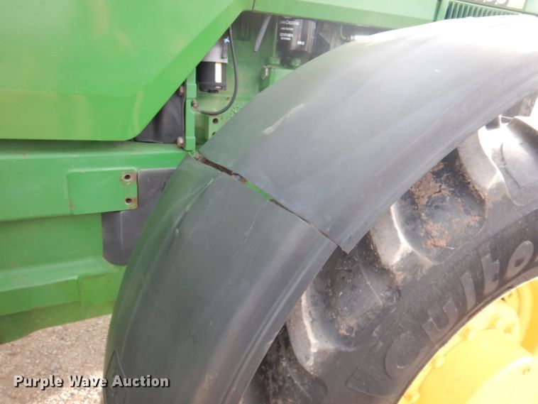 image for item DN2514 1997 John Deere 8100  MFWD tractor