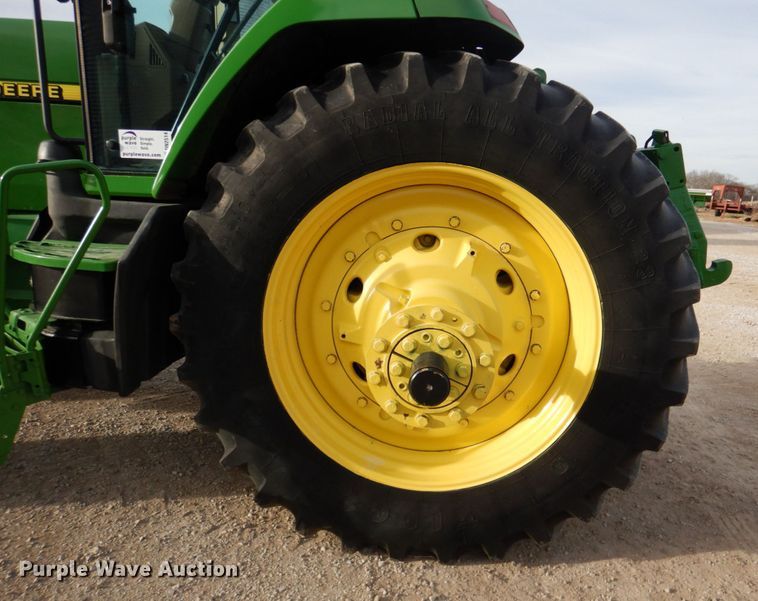 image for item DN2514 1997 John Deere 8100  MFWD tractor