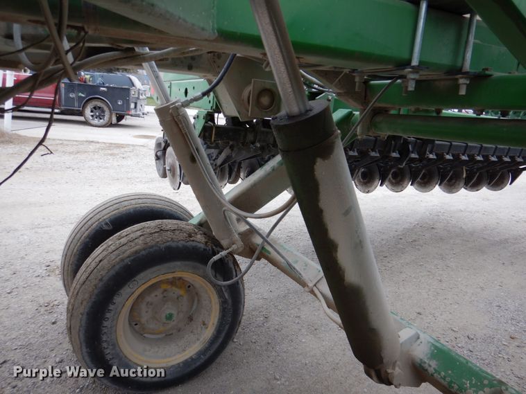 image for item DN2542 John Deere 455  grain drill