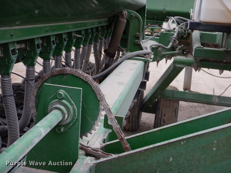 image for item DN2542 John Deere 455  grain drill