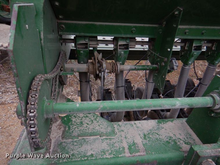 image for item DN2542 John Deere 455  grain drill