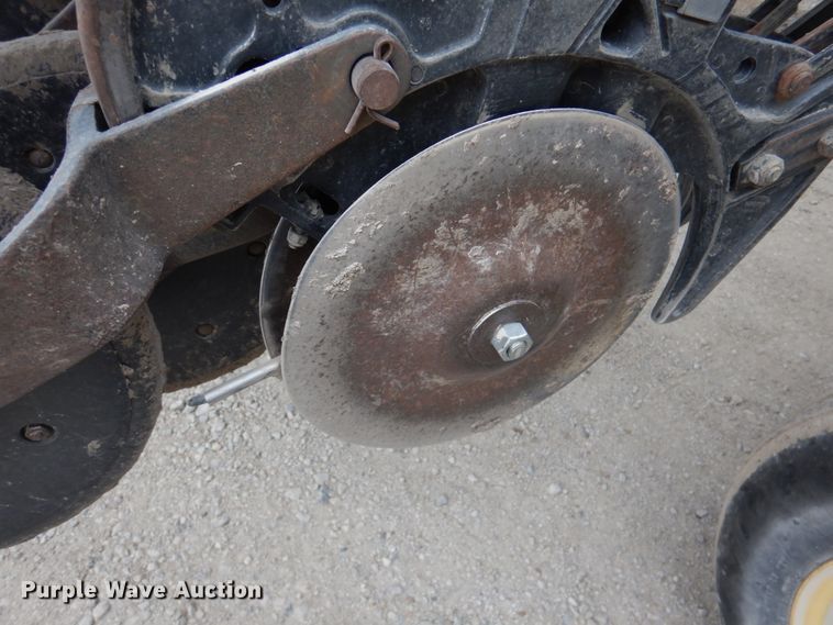 image for item DN2542 John Deere 455  grain drill