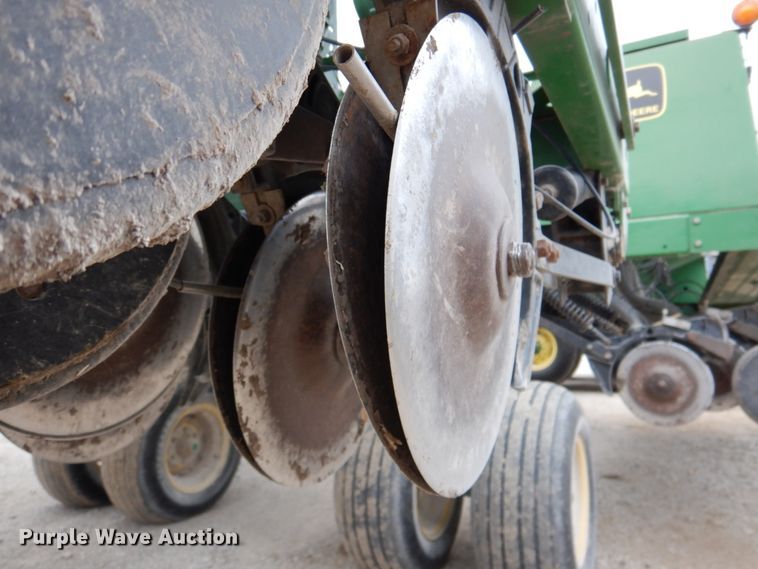 image for item DN2542 John Deere 455  grain drill