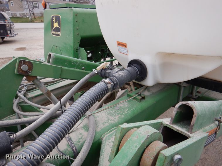 image for item DN2542 John Deere 455  grain drill