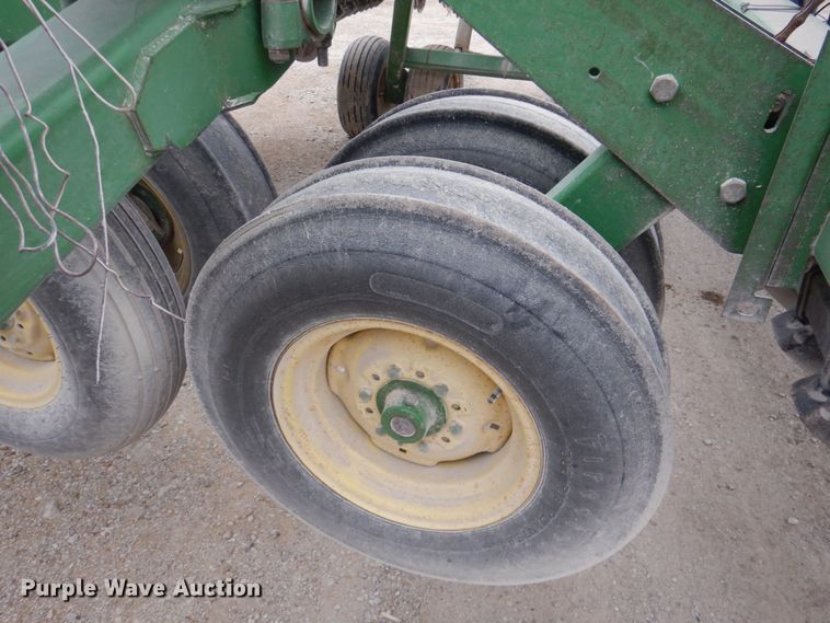 image for item DN2542 John Deere 455  grain drill