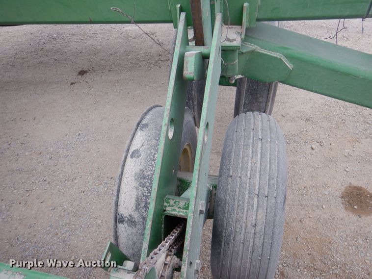 image for item DN2542 John Deere 455  grain drill