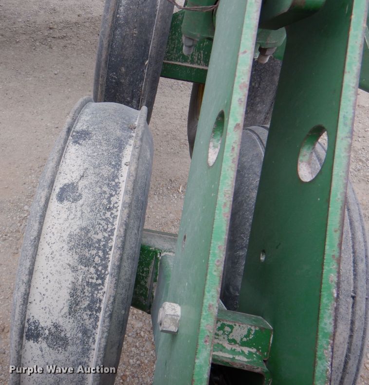 image for item DN2542 John Deere 455  grain drill