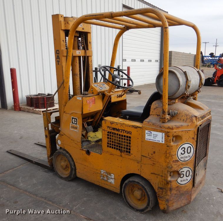 image for item DN5379 Towmotor 462SLP4024  forklift