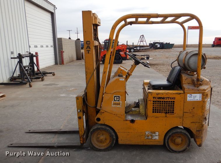 image for item DN5379 Towmotor 462SLP4024  forklift
