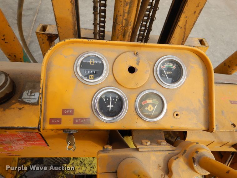 image for item DN5379 Towmotor 462SLP4024  forklift