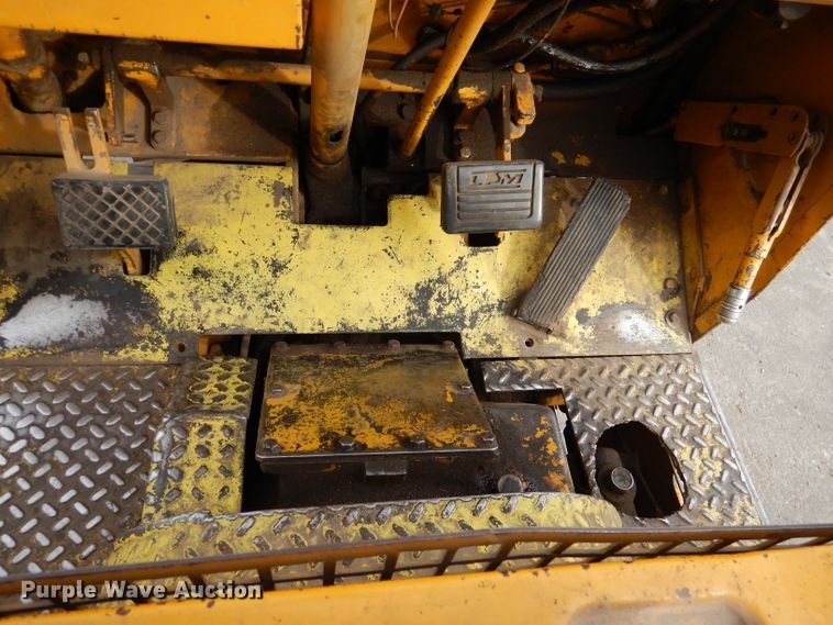 image for item DN5379 Towmotor 462SLP4024  forklift