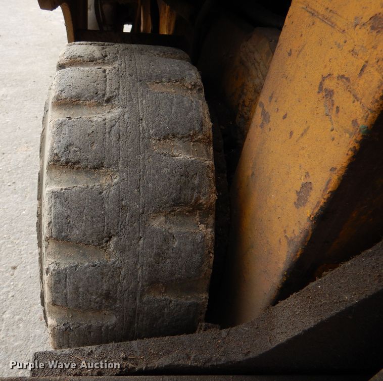 image for item DN5379 Towmotor 462SLP4024  forklift