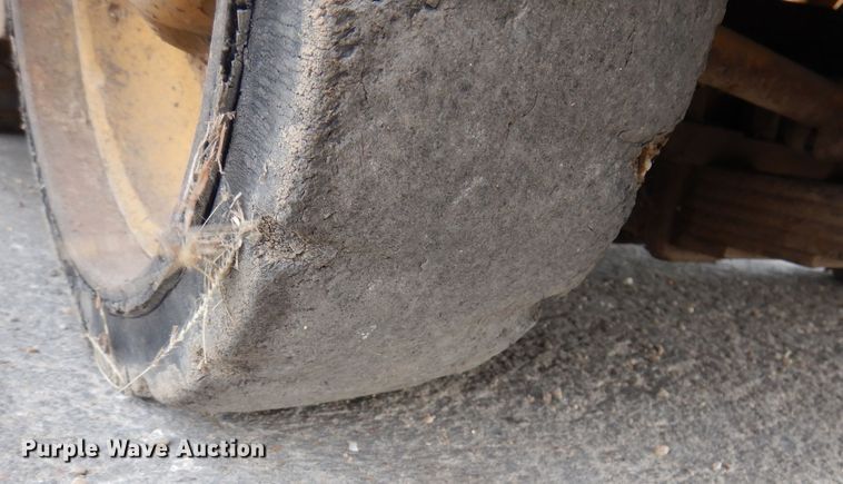 image for item DN5379 Towmotor 462SLP4024  forklift