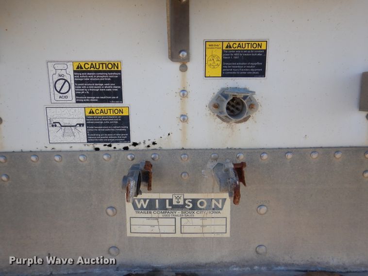 image for item DN5383 2000 Wilson DWH400  grain trailer