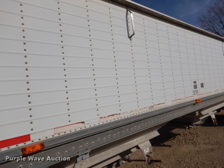 image for item DN5383 2000 Wilson DWH400  grain trailer