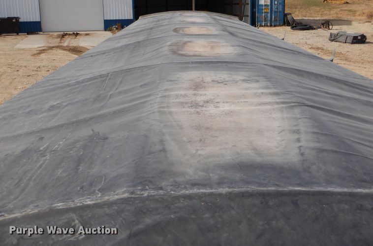 image for item DN5383 2000 Wilson DWH400  grain trailer