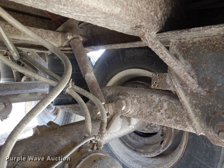 image for item DN5383 2000 Wilson DWH400  grain trailer