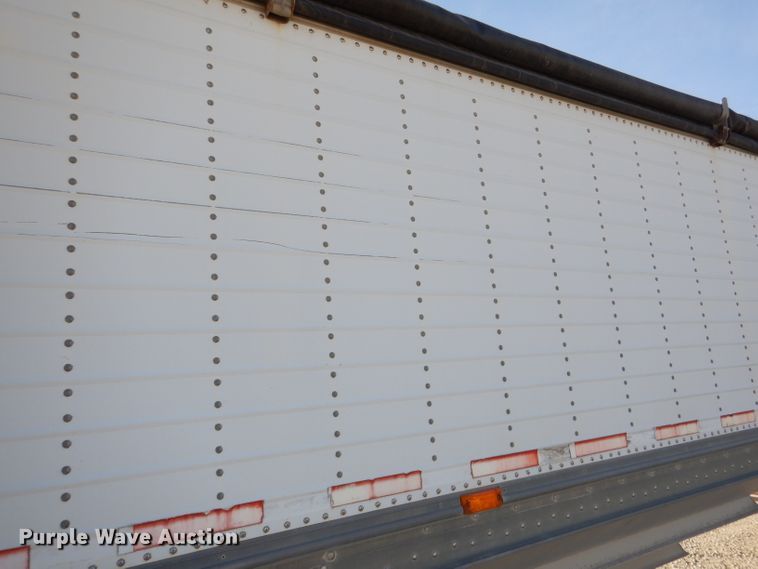 image for item DN5383 2000 Wilson DWH400  grain trailer