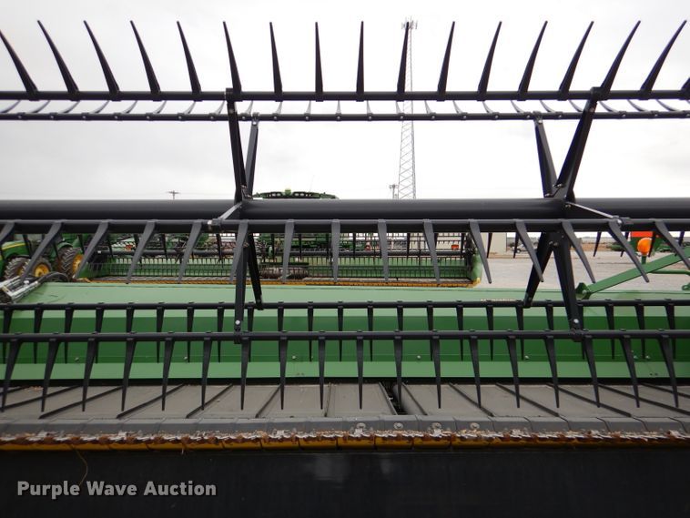 image for item DN5395 2020 John Deere 740FD HydraFlex  flex draper head