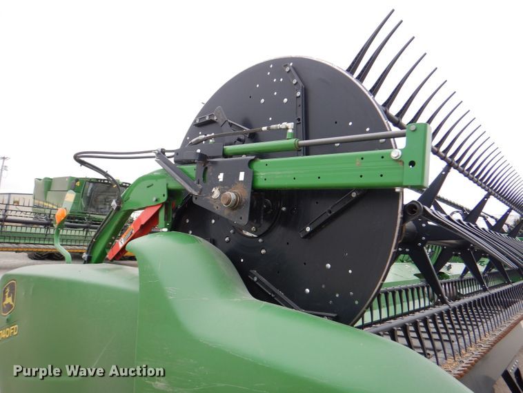 image for item DN5395 2020 John Deere 740FD HydraFlex  flex draper head