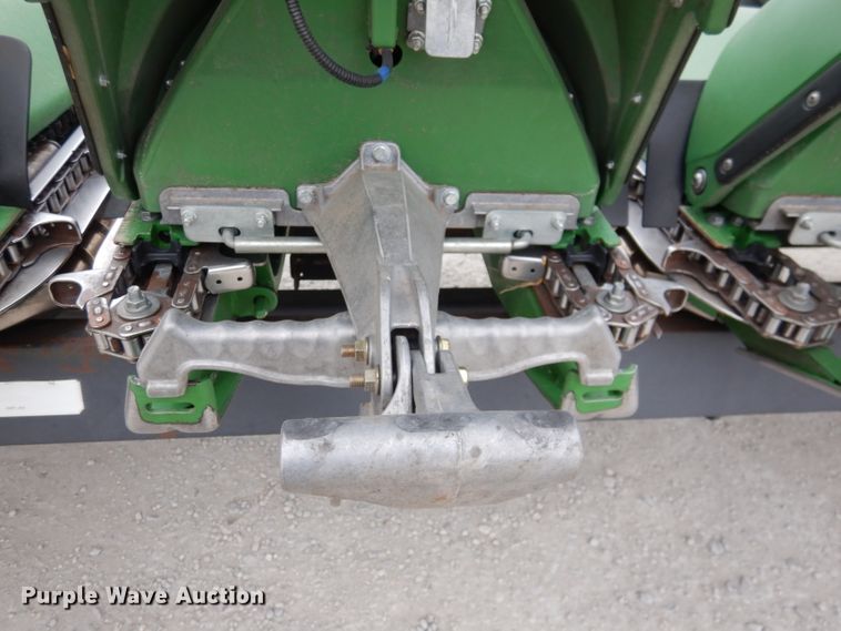 image for item DN5396 2019 John Deere 712C  corn head