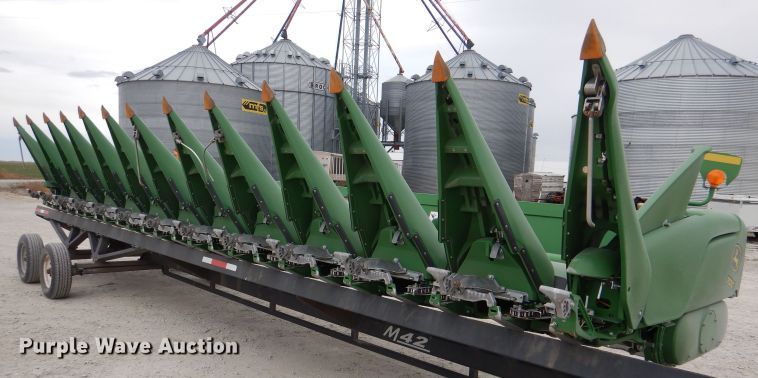 image for item DN5397 2020 John Deere 712C  corn head