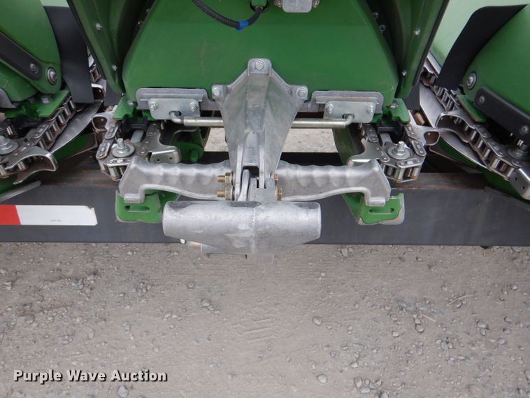 image for item DN5397 2020 John Deere 712C  corn head