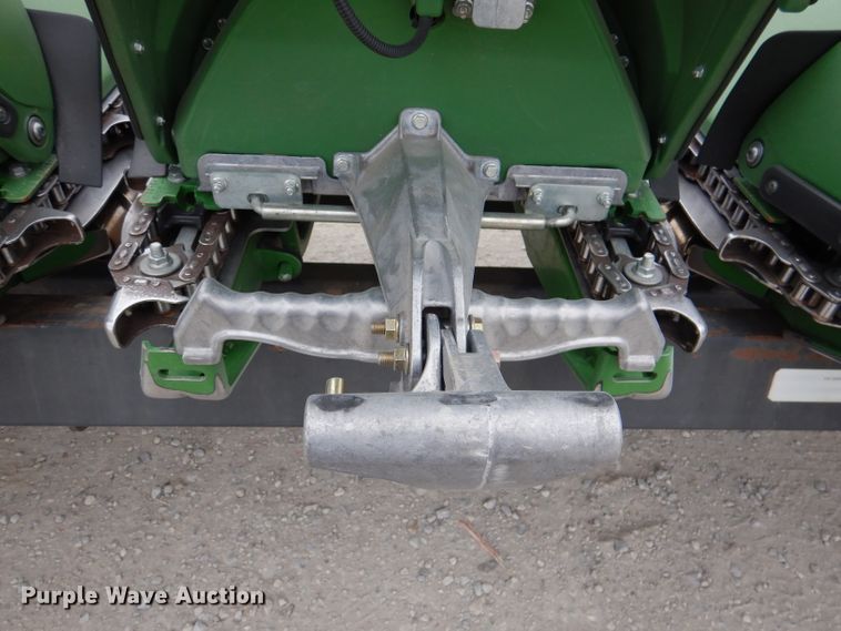 image for item DN5397 2020 John Deere 712C  corn head