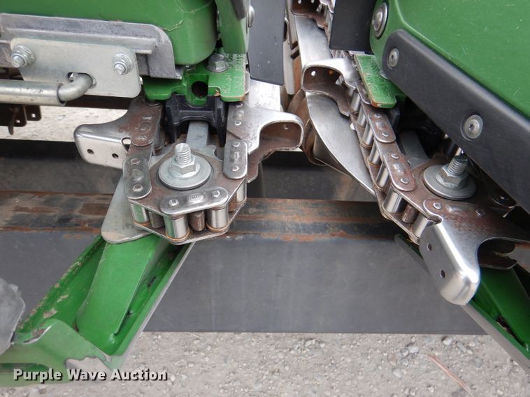 image for item DN5397 2020 John Deere 712C  corn head