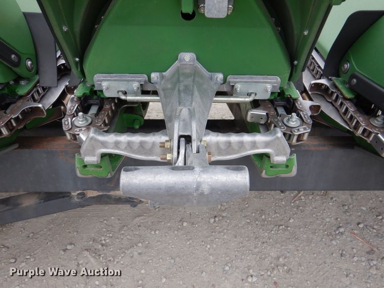 image for item DN5397 2020 John Deere 712C  corn head
