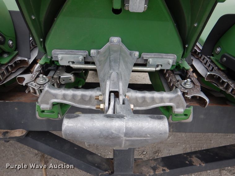 image for item DN5397 2020 John Deere 712C  corn head