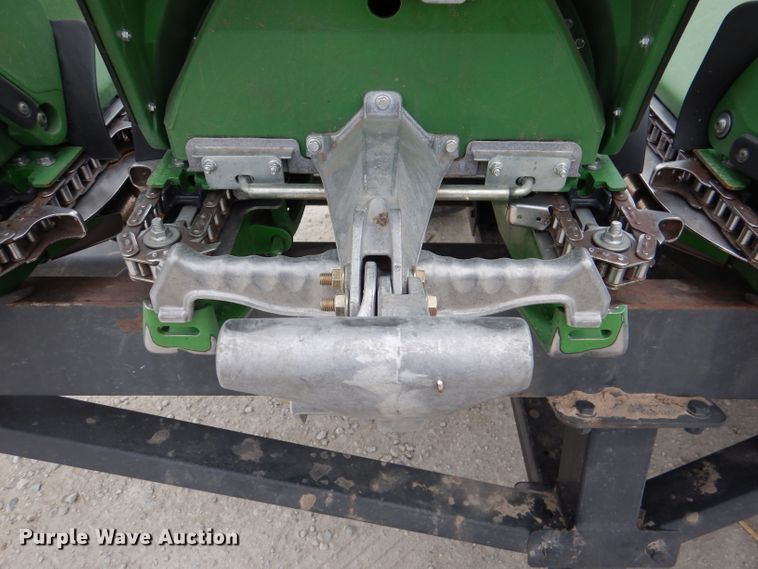 image for item DN5397 2020 John Deere 712C  corn head