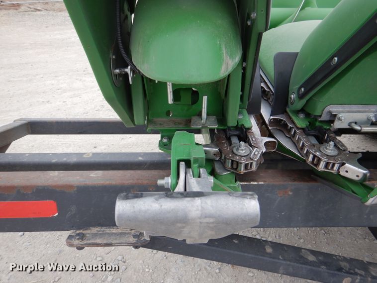 image for item DN5397 2020 John Deere 712C  corn head