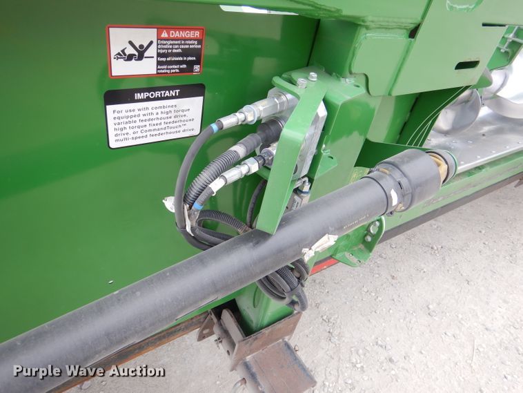 image for item DN5397 2020 John Deere 712C  corn head