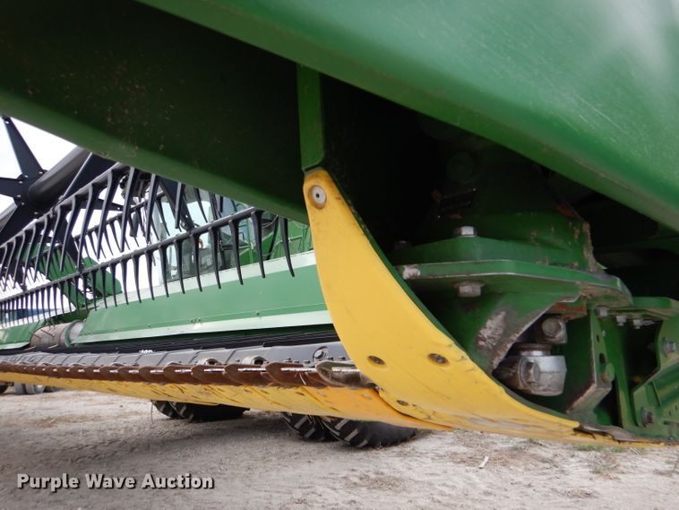 image for item DN5402 2020 John Deere 740FD HydraFlex  flex draper head