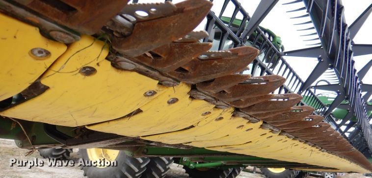 image for item DN5402 2020 John Deere 740FD HydraFlex  flex draper head