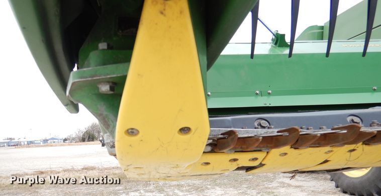 image for item DN5402 2020 John Deere 740FD HydraFlex  flex draper head