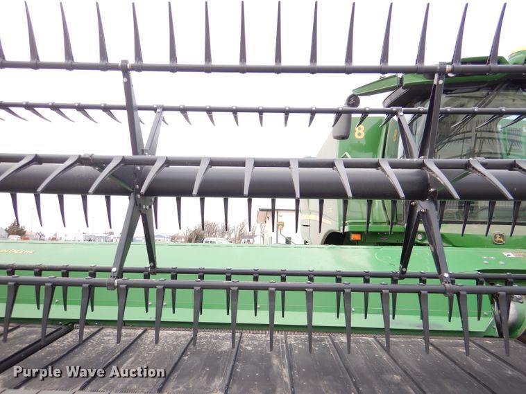 image for item DN5402 2020 John Deere 740FD HydraFlex  flex draper head