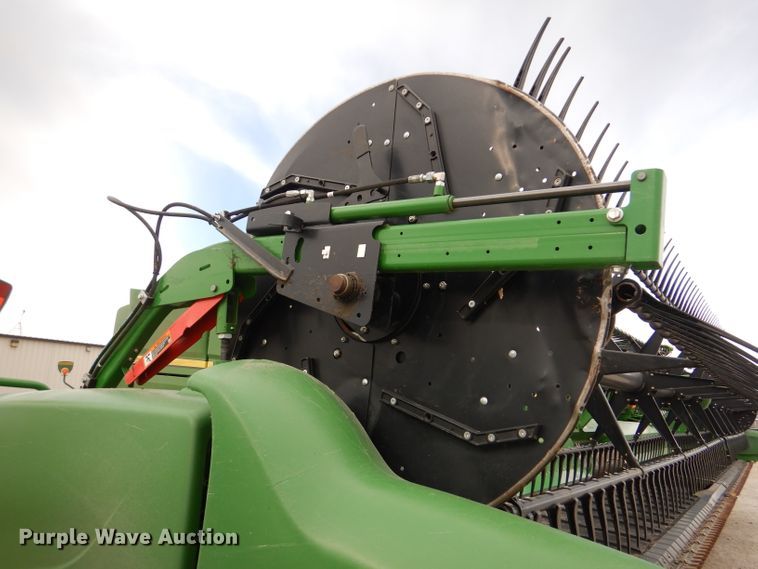 image for item DN5402 2020 John Deere 740FD HydraFlex  flex draper head
