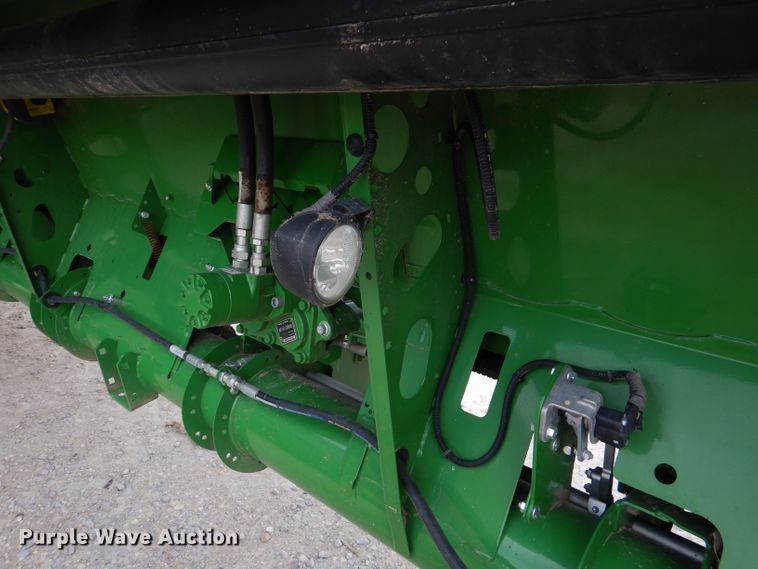 image for item DN5402 2020 John Deere 740FD HydraFlex  flex draper head