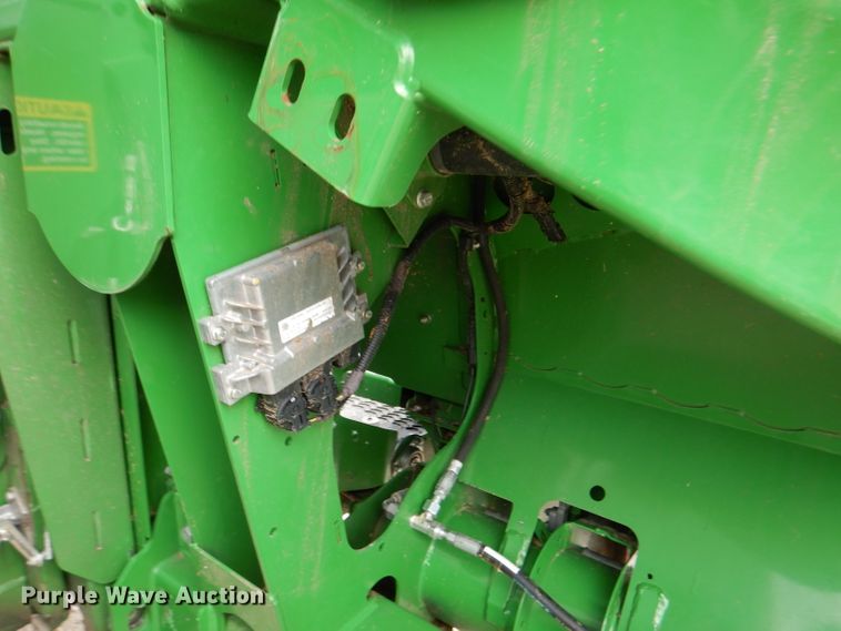 image for item DN5402 2020 John Deere 740FD HydraFlex  flex draper head