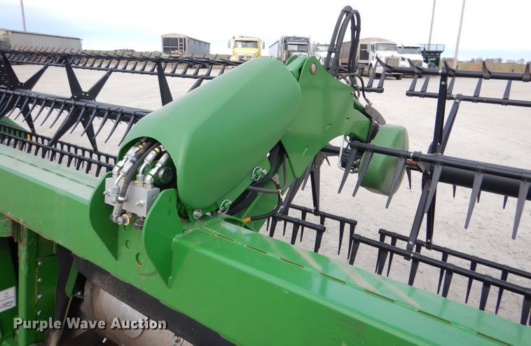 image for item DN5402 2020 John Deere 740FD HydraFlex  flex draper head