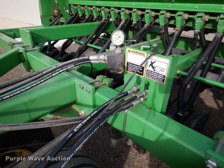 image for item DN5427 John Deere 1590  grain drill
