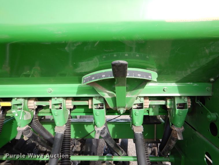 image for item DN5427 John Deere 1590  grain drill