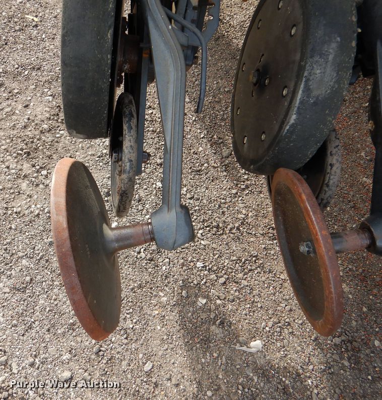 image for item DN5427 John Deere 1590  grain drill