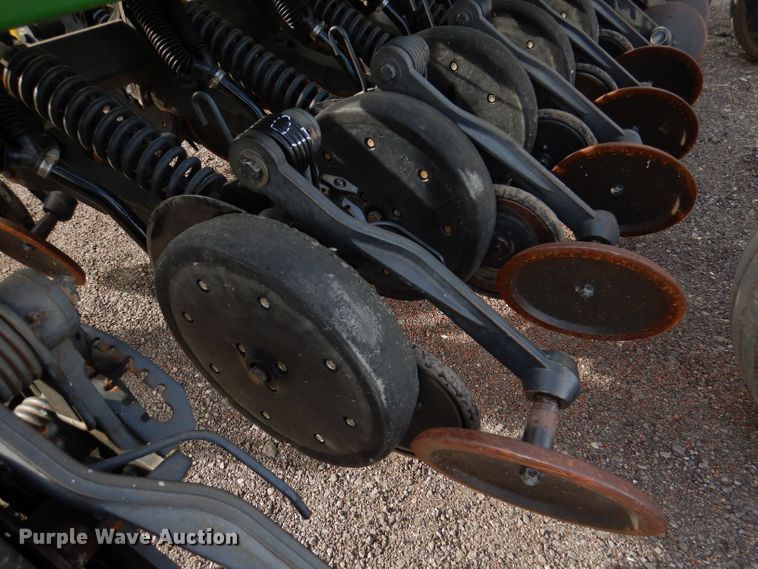 image for item DN5427 John Deere 1590  grain drill