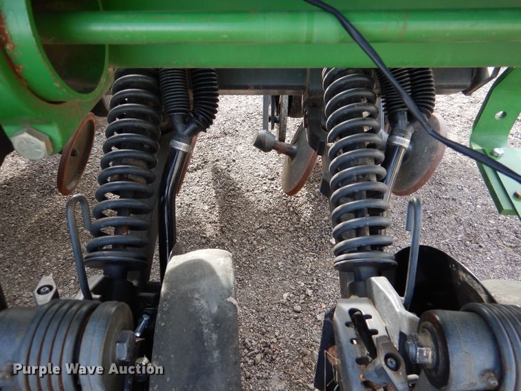 image for item DN5427 John Deere 1590  grain drill
