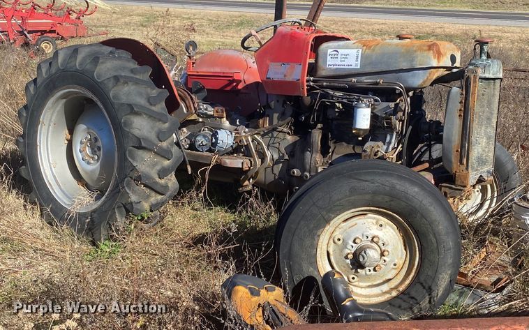 image for item DN6575 1996 Massey Ferguson 390T  tractor